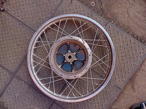 Yamaha rd200 frontr wheel - rd200,