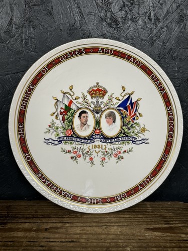 Vintage charles diana - &,