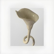 Vintage Ceramic Calla Lily Sculpture Vase – Gloss Ivory, Twisted Base