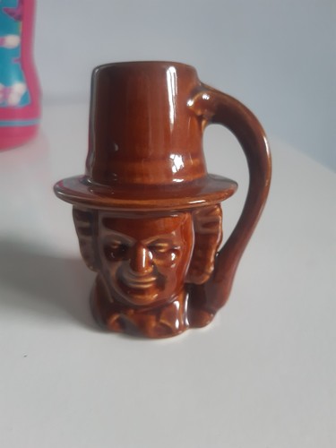 Character toby jug welsh - character,