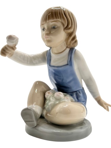 Nao lladro figurine girl - nao,
