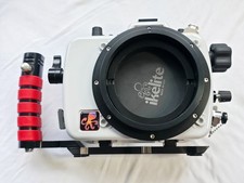 IKELITE 200DL Underwater