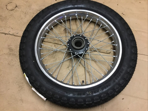 Triumph rear wheel type - qd,