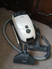 Miele S444i White Pearl