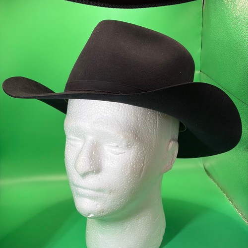 Akubra snowy river - river, fur