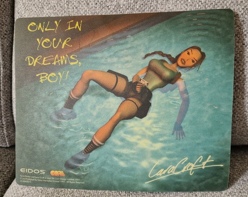Lara croft tomb raider - -,
