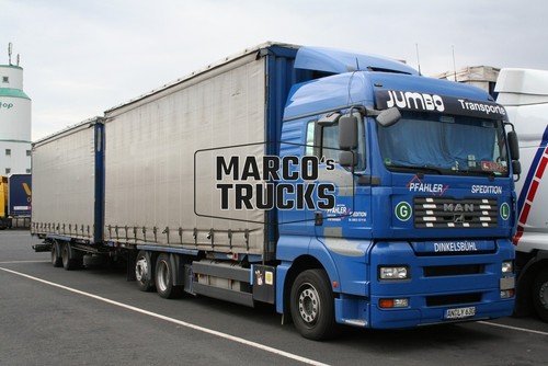 Truck photo man tga - truck, tarpaulin