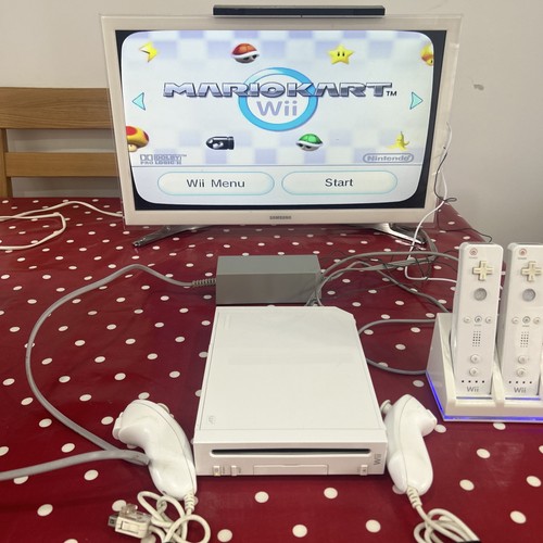Nintendo wii white console - nintendo,
