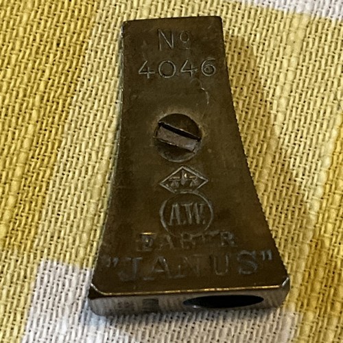 4046 janus bronze - no,