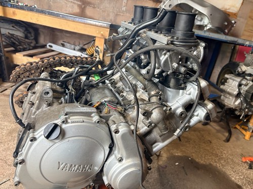 Yamaha fzr 600r complete - yamaha,