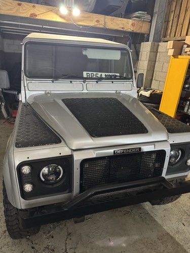 Land rover defender bonnet - defender,