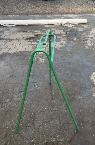 Green horse saddle rack - green,