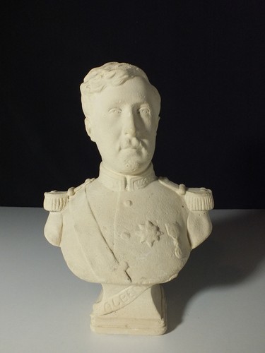Plaster sculpture statue bust - plaster,