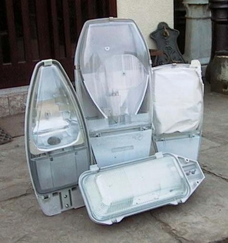 Sodium son lamp used - sodium,