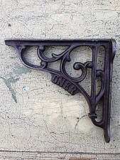 A PAIR OF SMALL CLASSIC GNER VICTORIAN ~ CAST IRON SCROLL SHELF BRACKETS 