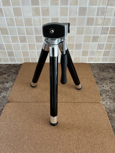 Pyramid collapsible tripod - pyramid,