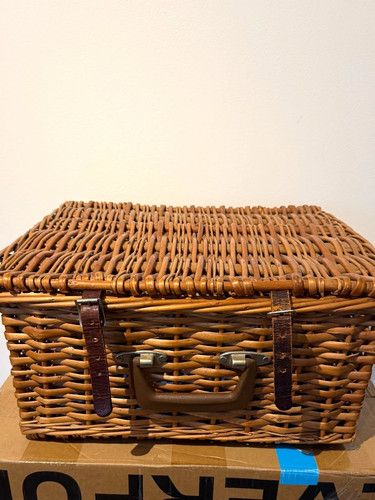 Vintage brown wicker - brown,