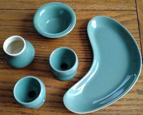 Denby green tray eggcups - green,