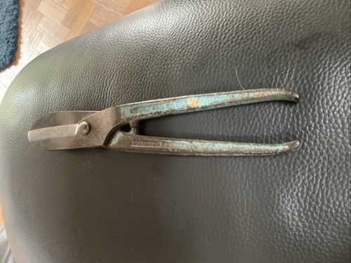 Gilbow small pair tin snips - small,