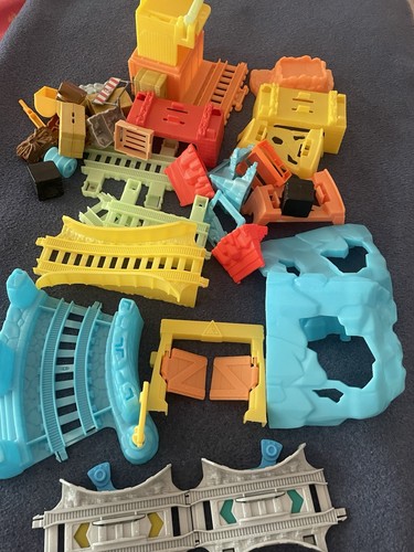 Thomas track accessories - &,