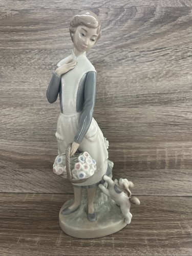 Nao lladro girl - lladro,