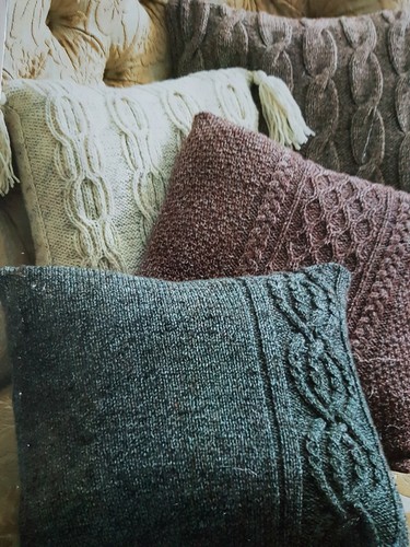 Aran cushion cover knitting - aran,