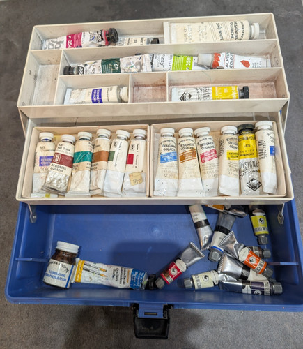 Artbin inscribe containing - inscribe, oil