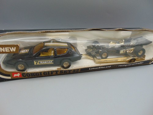 Corgi gift set - corgi, elite