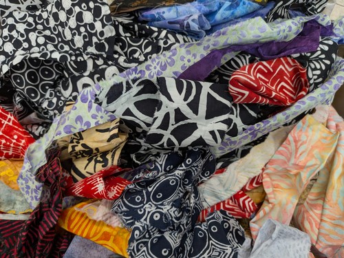 Lunn fabric scraps pound - 1, ~4