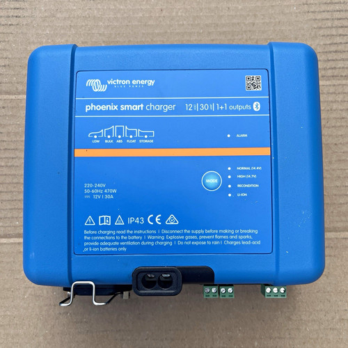 Victron phoenix smart charger - phoenix,