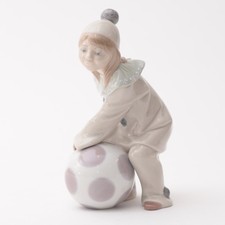 Lladro Girl With Ball
