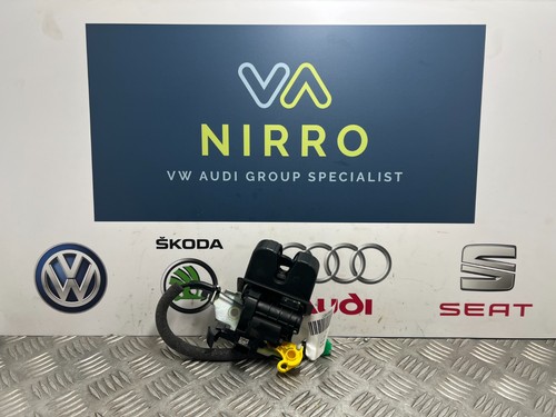 Tiguan boot lock - boot,