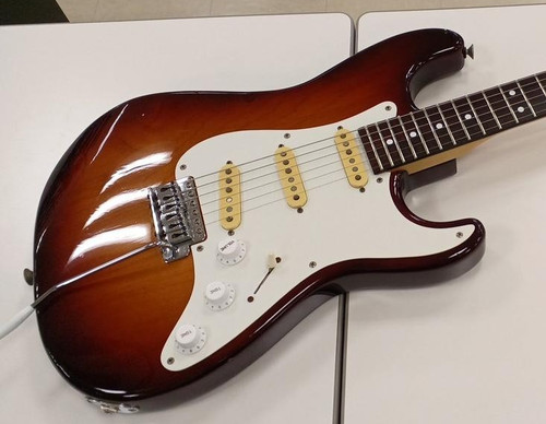 Charvel cst 050 sunburst - [charvel],