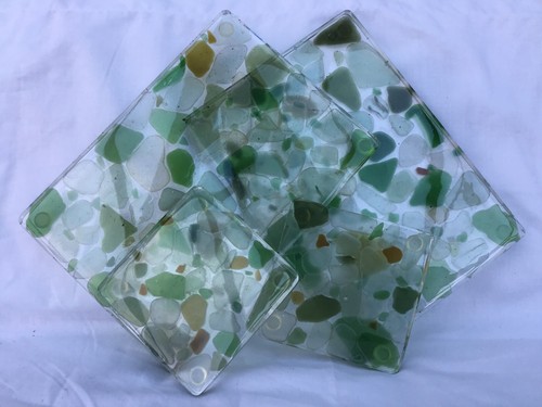 Set resin table mats - of, 2