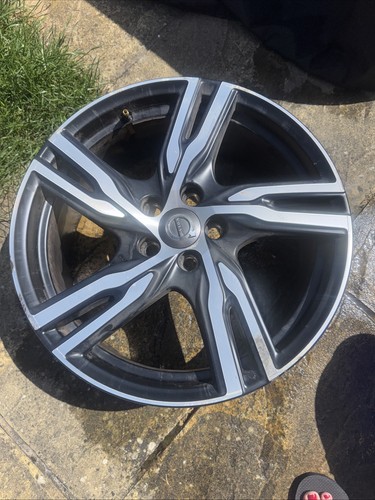Genuine volvo v40 - v40, 18”