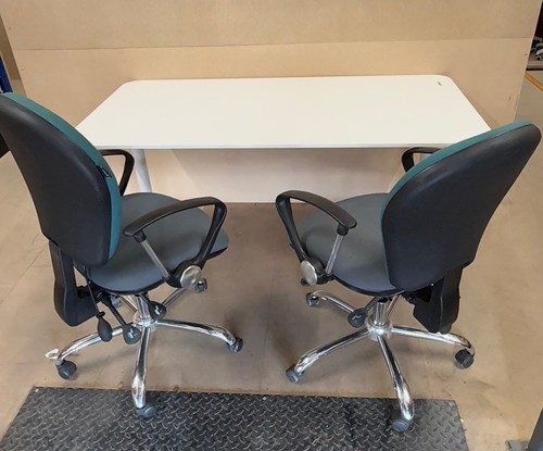 Desk and chairs - 2, bundle