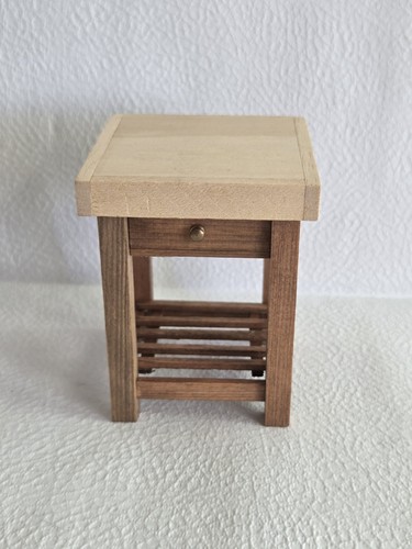Dolls house scale - dolls,