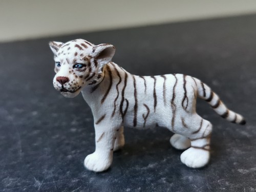 Schleich white tiger cub - white,