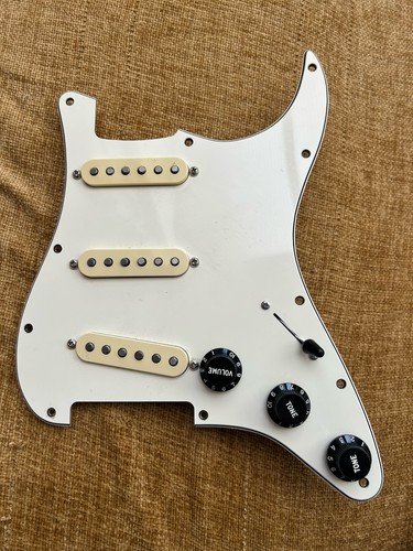 Fender player strat fully - fender, 11