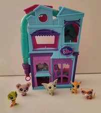 Littlest Pet Shop Playset House Appartment With X5 Genuine Pets - Combine P&P 