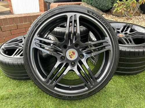 Porsche carrera 4s 911 - 4s,
