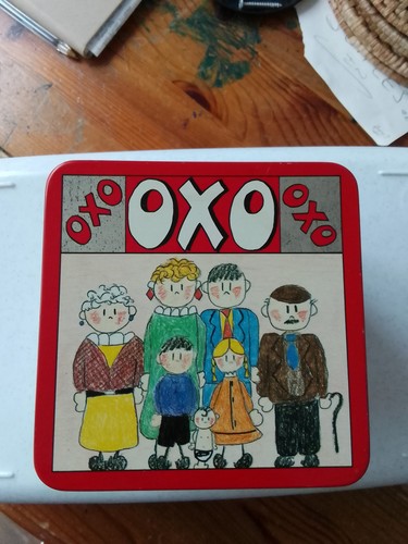 Oxo tin vintage 1987 - vintage, paul