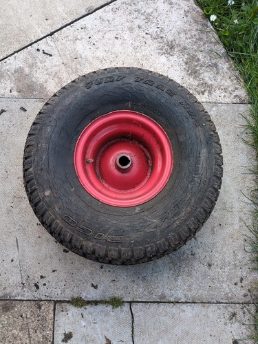 Ride mower wheels 20x10 - on,