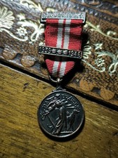 IRISH EMERGENCY MEDAL MINIATURE REISSUE WITH 12 YEARS SERVICE BAR IRELAND WAR .