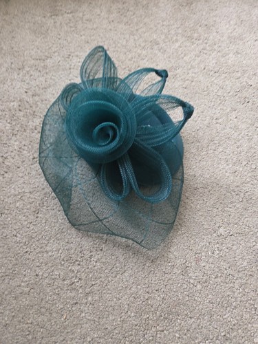 Emerald green fascinator - emerald,