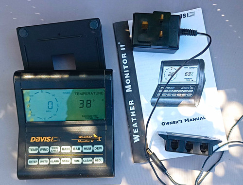 Davis weather monitor - davis,