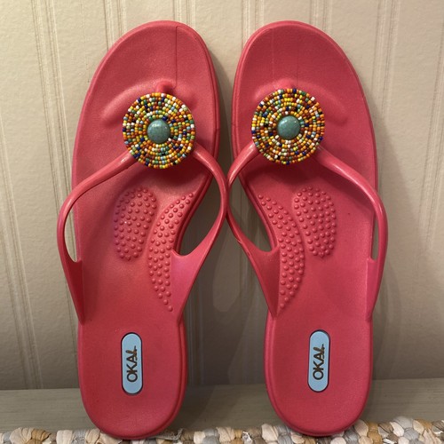 Oka bee pink beaded - bee, medallion