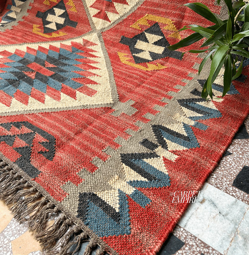 Red peruvian kilim rug - rug, living