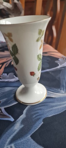 Lovley dainty wedgewood - lovley,
