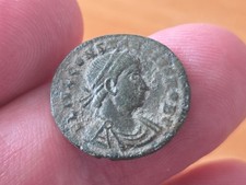 Roman Bronze Of Constantine Jr 337/340 AD Please Read Description LA187y